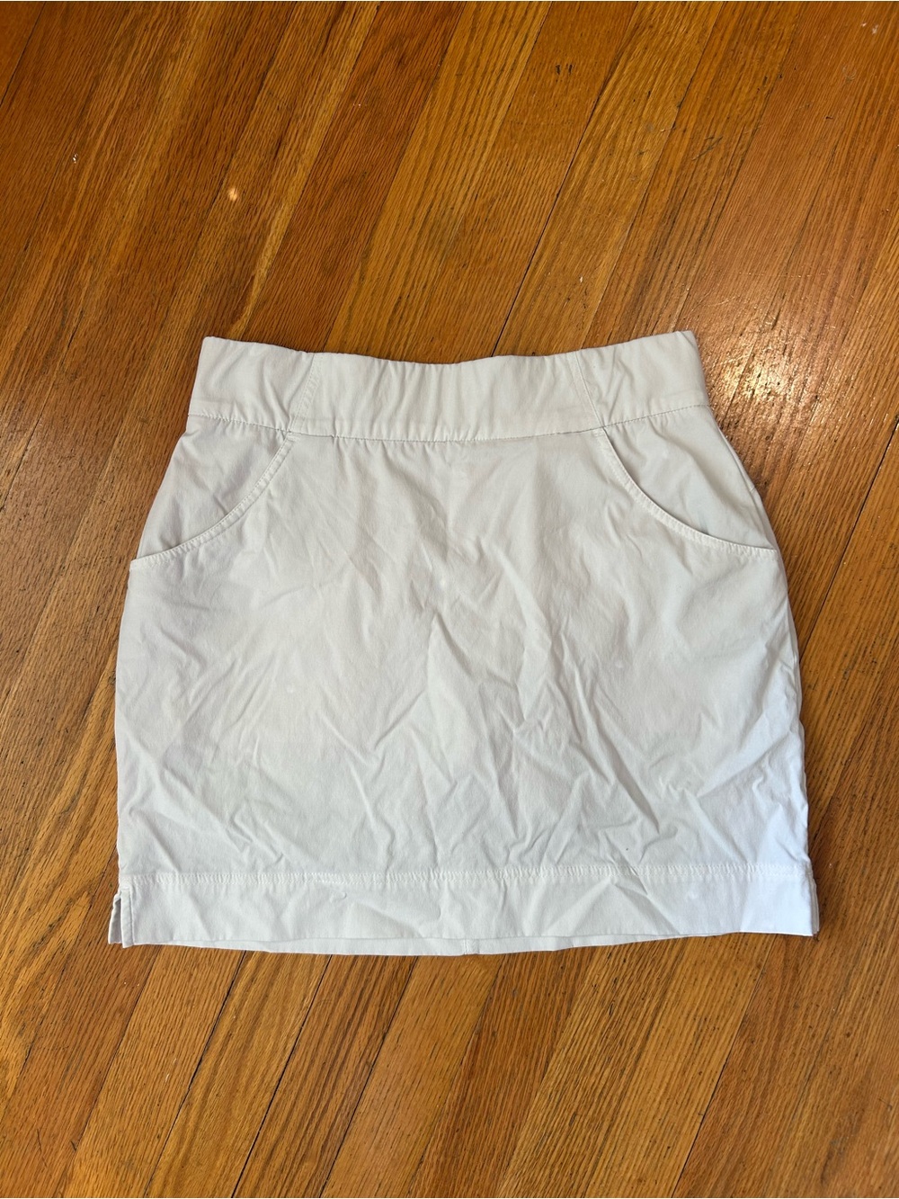 Colombia White Pull-On Mini Tennis Skirt with Pockets